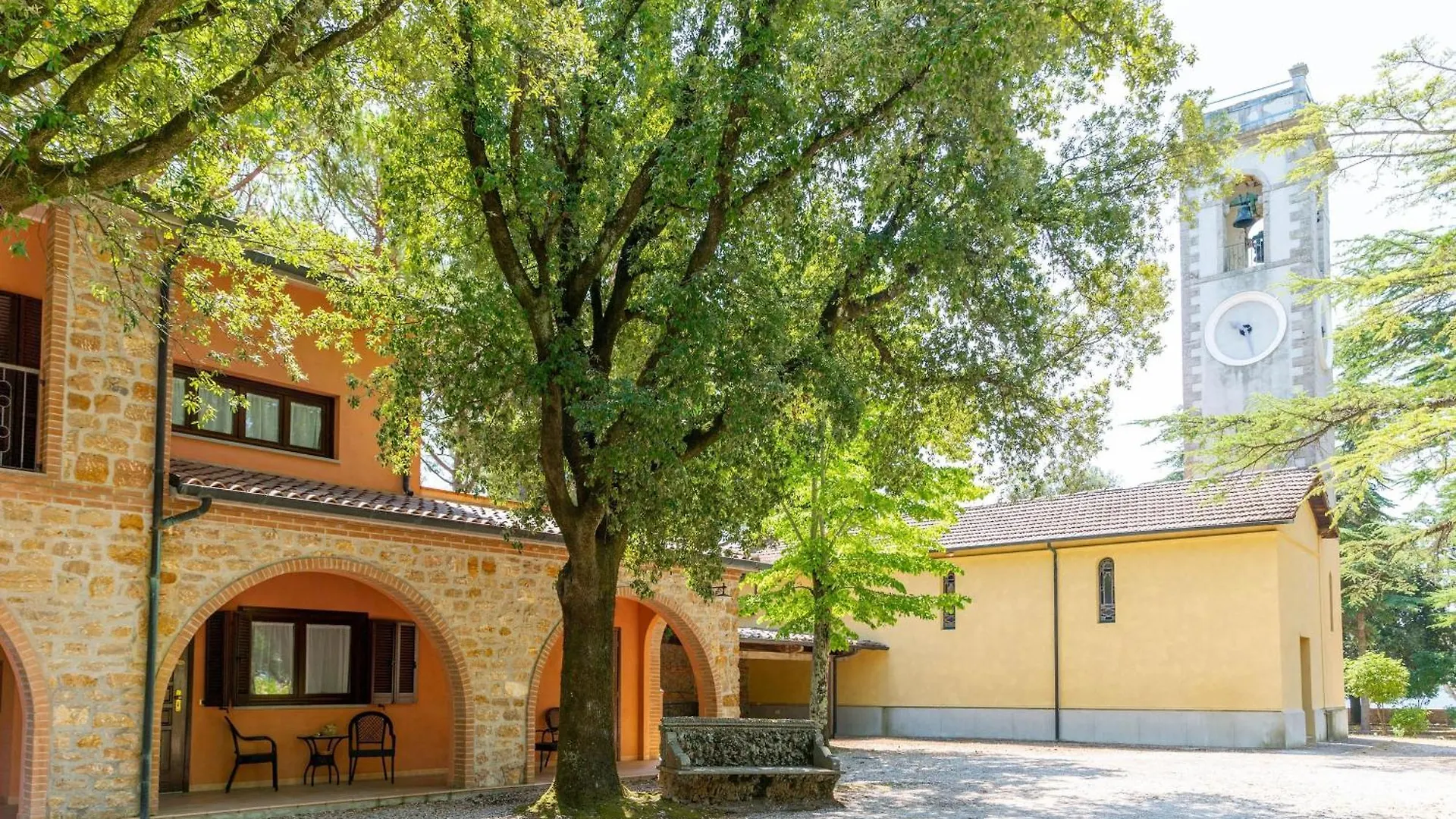 Hotel With Swimming Pool Immersed In The Typical Tuscan Countryside Just 5 Minutes From Massa Marittima Podere Pian Mucini