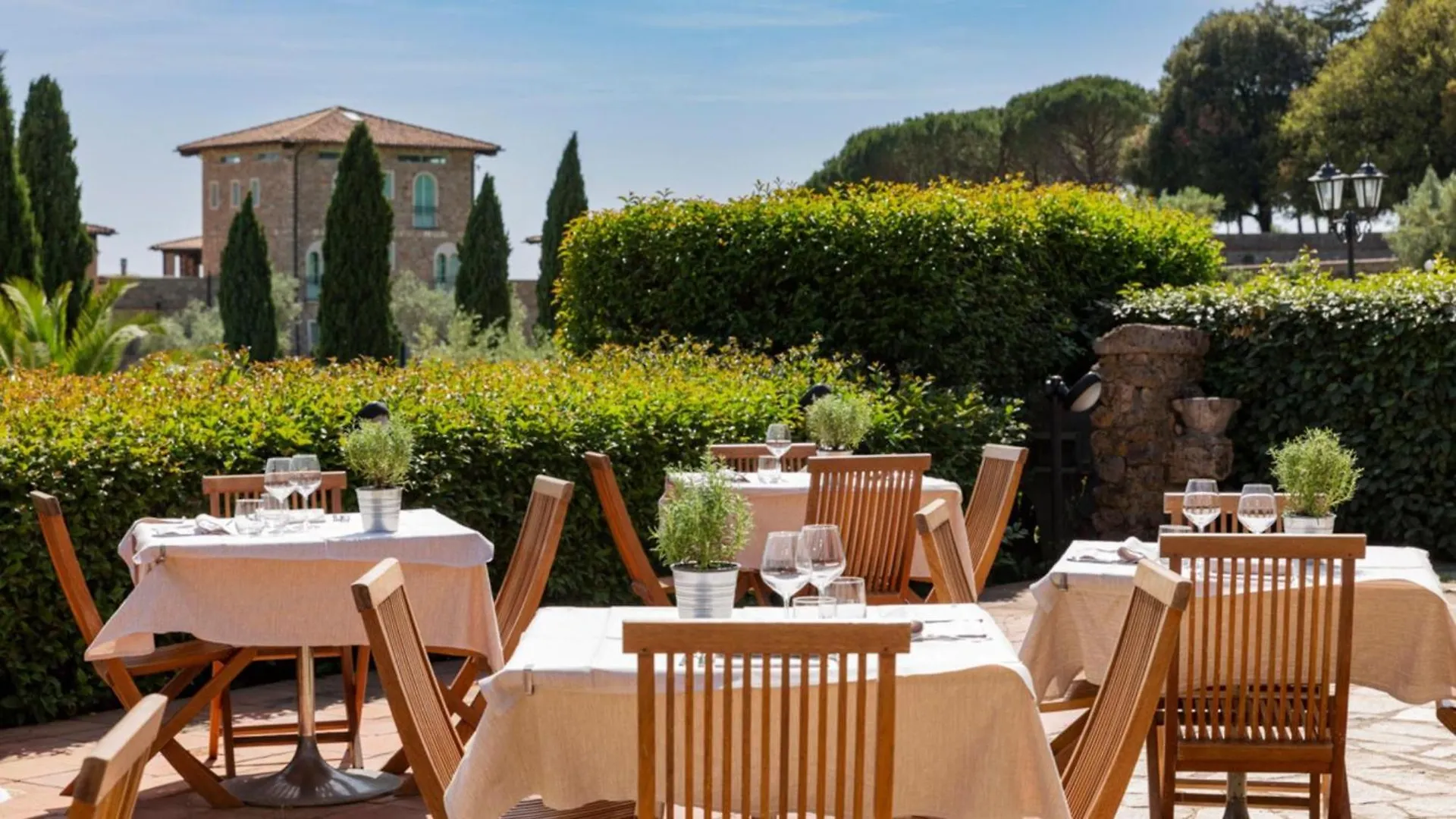 Hotel With Swimming Pool Immersed In The Typical Tuscan Countryside Just 5 Minutes From Massa Marittima Podere Pian Mucini