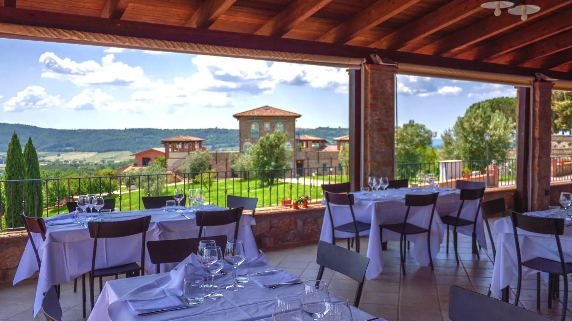 Hotel With Swimming Pool Immersed In The Typical Tuscan Countryside Just 5 Minutes From Massa Marittima Podere Pian Mucini 0*,  Italy