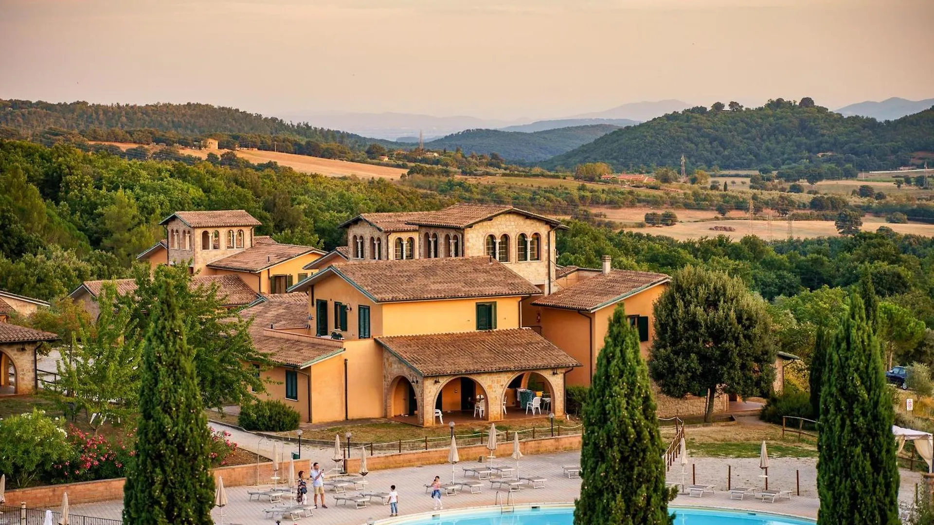 Hotel With Swimming Pool Immersed In The Typical Tuscan Countryside Just 5 Minutes From Massa Marittima Podere Pian Mucini